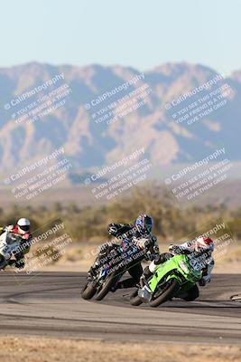 media/Dec-07-2025-CVMA (Sun) [[3e7d2de5dc]]/Race 18-Formula Twins-Formula 40 UL/